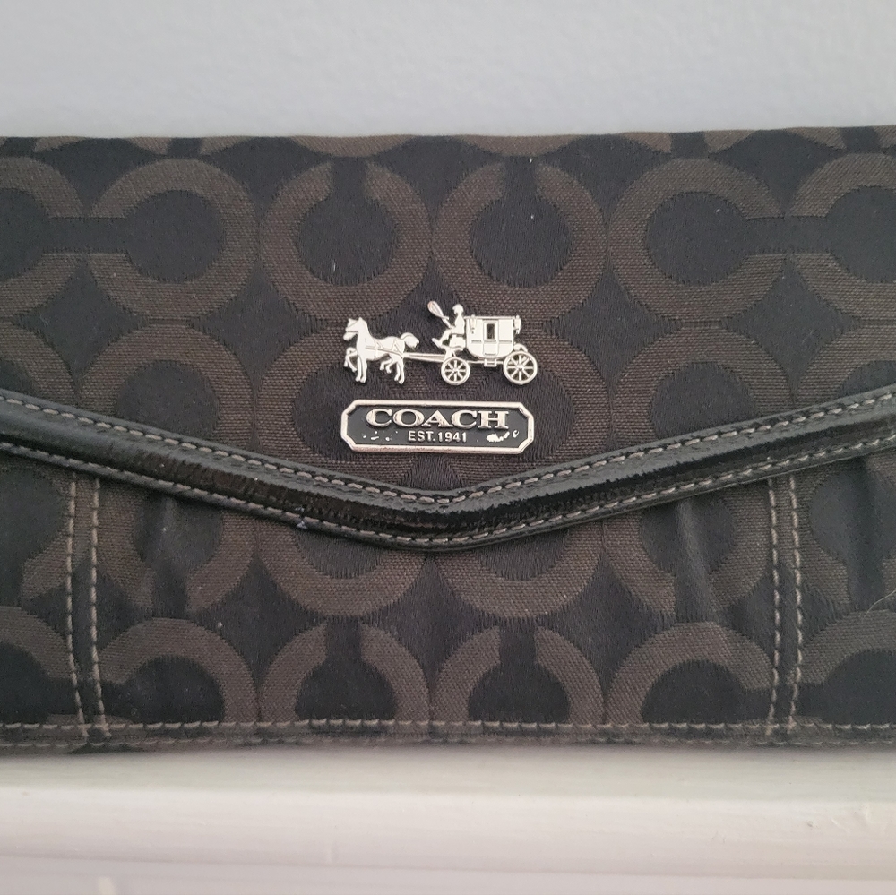 Coach wallet